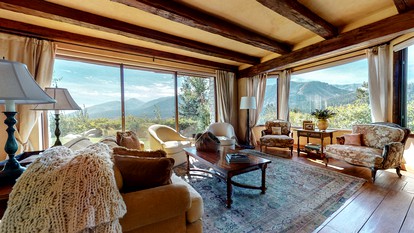 Impressive Castle with Great Mountain Views and Foosball in Mammoth Lakes, California - Mammoth Lakes, California - glamping.directory