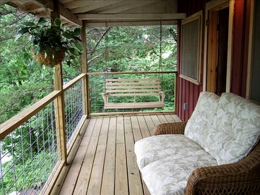 Romantic Ozarks Cabin Rental in Secluded Woodland near Branson, Missouri - Hollister, Missouri - glamping.directory