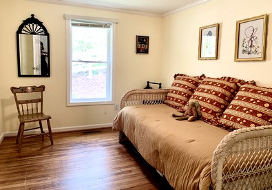 Stunning Secluded Cottage with Hot-tub in Breech House, North Carolina - Beech Mountain, North Carolina - glamping.directory