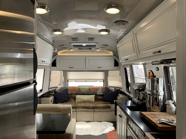 Huge Airstream is Perfect for a Family Getaway - Charlotte, North Carolina - glamping.directory
