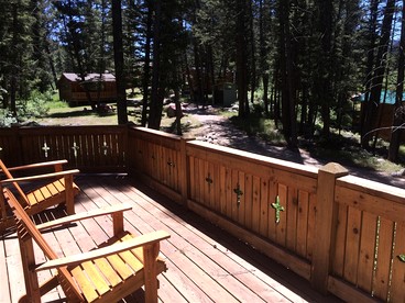 Romantic Cabin Rental for Couples in Secluded Woodlands near Butte, Montana - Hall, Montana - glamping.directory