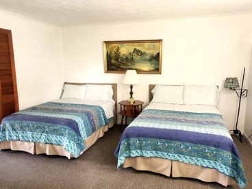 Charming Beach Cottage Along Lake Erie near Cleveland, Ohio - Vermillion, Ohio - glamping.directory