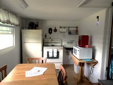 Charming Beach Cottage Along Lake Erie near Cleveland, Ohio - Vermillion, Ohio - glamping.directory