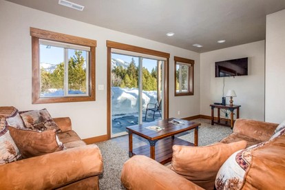 Sunny Mountain Cabin for a Group Getaway in West Glacier, Montana - West Glacier, Montana - glamping.directory