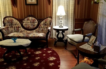 Charming Vacation Rental for Two at a Bed and Breakfast in Berkeley Springs, West Virginia - Berkeley Springs , West Virginia - glamping.directory