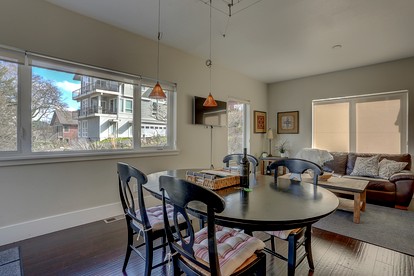 Amazing Cozy Cottage in Cottage Hood River, Oregon - Hood River , Oregon - glamping.directory