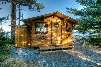 Unique Waterfront Cabin Rental with Access to the Beach near Homer in Southern Alaska - glamping.directory