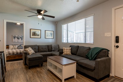 Family Glamping Destination in Arizona - With Outdoor Games Amenities, Fire-Pit and Hiking Trails - Lakeside, Arizona - glamping.directory