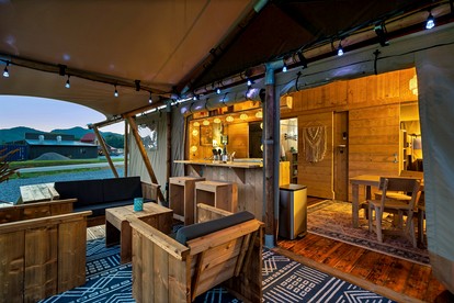 Glorious Tented Cabin with Fire Pit and Gorgeous Sky Views in Sevierville, Tennessee - Sevierville, Tennessee - glamping.directory