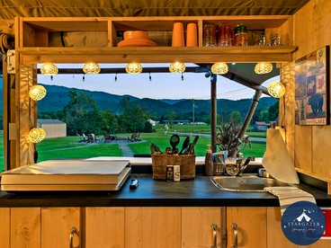 Glorious Tented Cabin with Fire Pit and Gorgeous Sky Views in Sevierville, Tennessee - Sevierville, Tennessee - glamping.directory