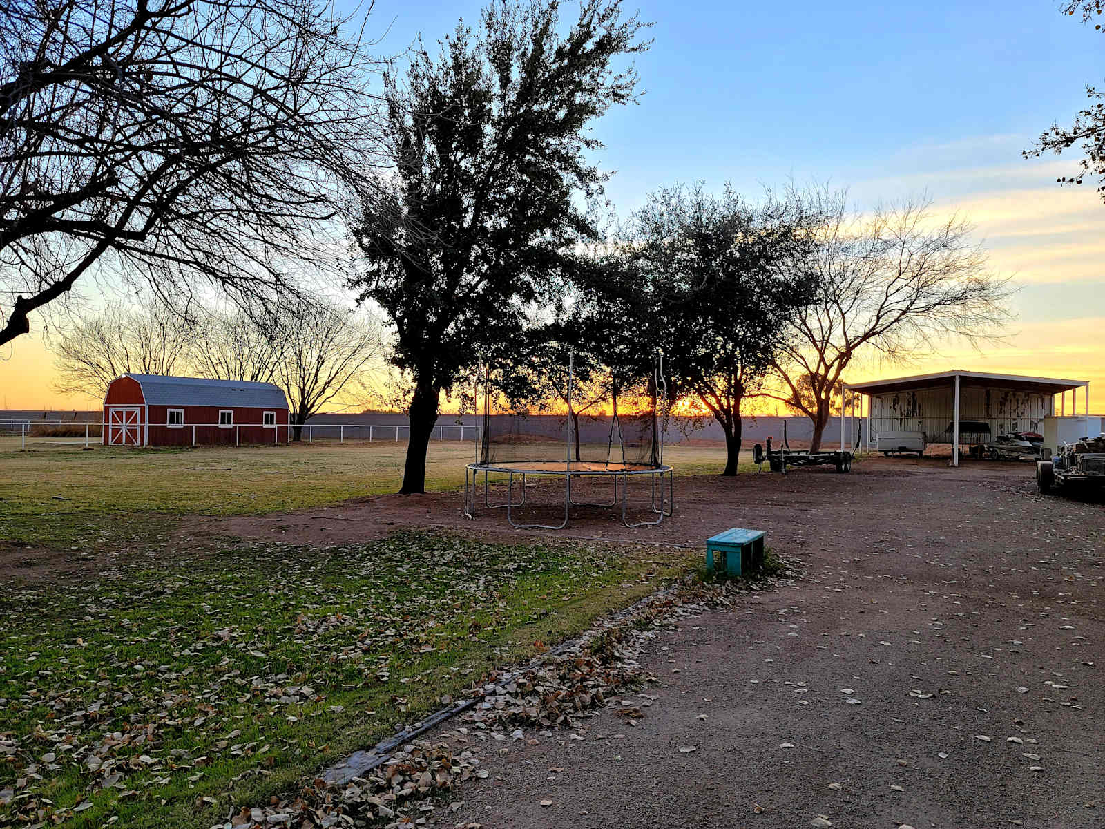 Suburban Pasture - Gilbert, Arizona - glamping.directory