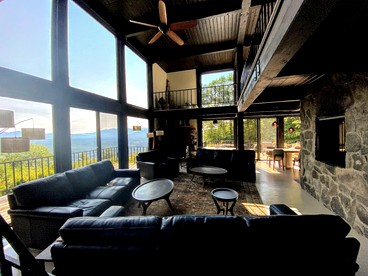 Unique White Mountains Vacation Rental for Family Getaways in New England - Dalton, New Hampshire - glamping.directory
