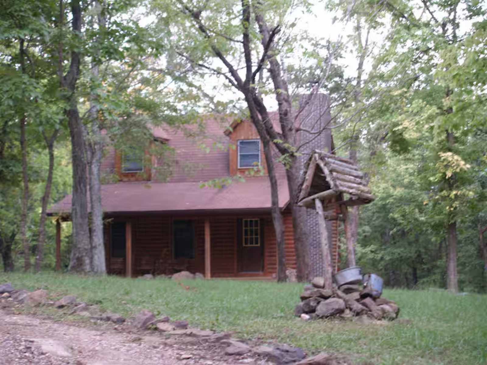 Rockin' Z Ranch - Alpena, Arkansas - glamping.directory