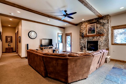 Luxurious 4 Bedroom Mountain Home - Keystone, Colorado - glamping.directory