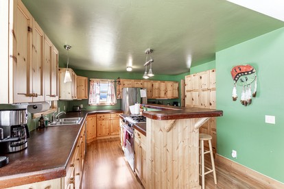 Secluded Farmhouse Retreat with Firepit Near Outdoor Adventures in Driggs, Idaho - Driggs, Idaho - glamping.directory