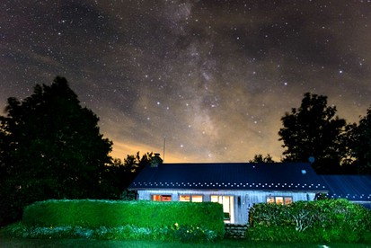 Secluded Cabin Nestled in the Woodlands of Meadows of Dan, Virginia - Meadows of Dan, Virginia - glamping.directory