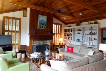 Secluded Cabin Nestled in the Woodlands of Meadows of Dan, Virginia - Meadows of Dan, Virginia - glamping.directory