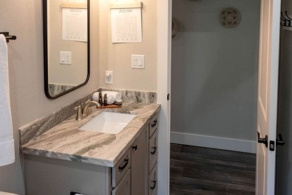 Quaint Cabin Ideal for a Secluded Getaway in Livingston, Texas - Livingston, Texas - glamping.directory