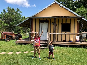 Rustic Cabin Rental on a Charming Farm near Orlando, Florida - Orlando, Florida - glamping.directory