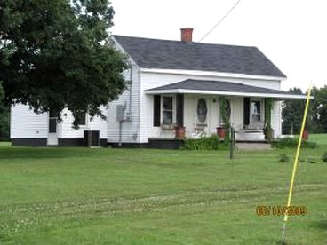 Peaceful Country Cottage near Campbellsville, Kentucky - glamping.directory
