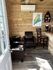 Magnificent Cabin Nestled Amidst Trees in Portage Lake, Maine - Portage Lake, Maine - glamping.directory