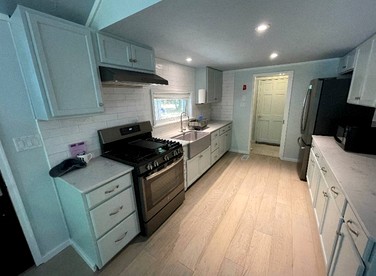 Amazing Cottage with Lake Views and Fireplace in Meredith, New Hampshire - Meredith, New Hampshire - glamping.directory