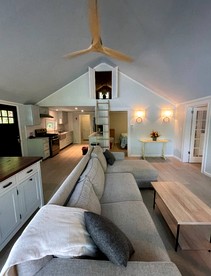 Amazing Cottage with Lake Views and Fireplace in Meredith, New Hampshire - Meredith, New Hampshire - glamping.directory