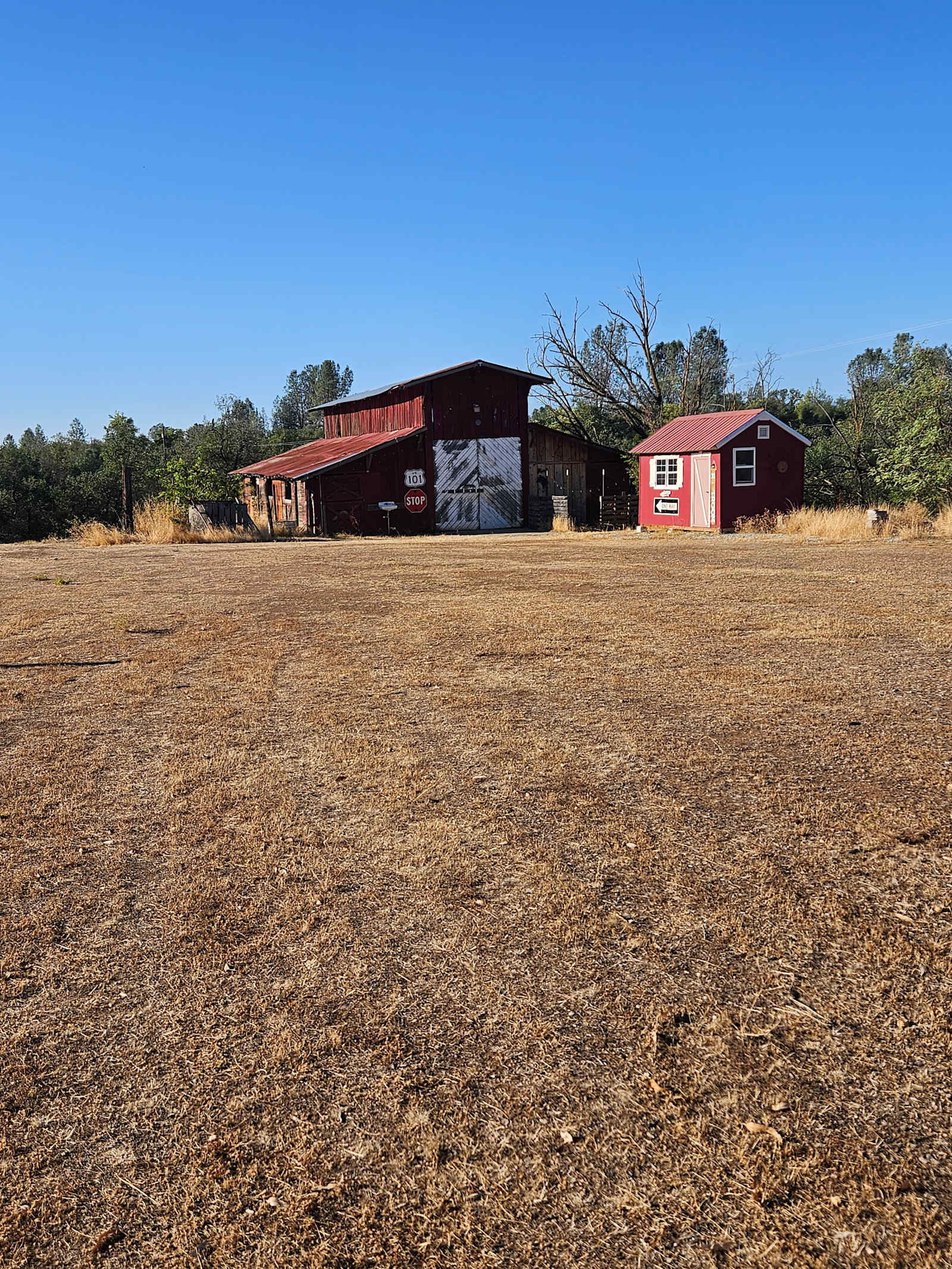 Happy Valley Roadhouse - Anderson, California - glamping.directory