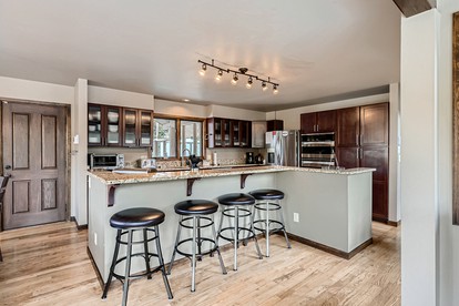 Majestic Mountain Ski Cottage with Panoramic Views of the Breckenridge Ski Area and the Epic Rocky Mountains, Colorado - Breckenridge, Colorado - glamping.directory