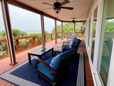 Idyllic Bayfront Cottage with River Views and Private Beach Access in Florida’s Coastal Paradise - Placida, Florida - glamping.directory