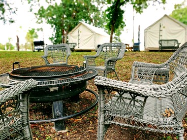 Tranquil Safari Tent near Kingsbury, Texas - The Perfect Glamping Site for a Riverside Vacation with the Family - Kingsbury, Texas - glamping.directory