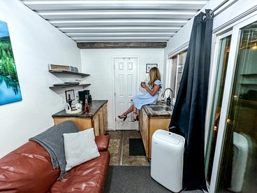 Creekside Container Glamping for a Nature Escape in Monument, Colorado - Monument, Colorado - glamping.directory