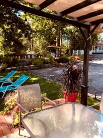 Beautifully Bed and Breakfast Accommodation for a Couples' Getaway to Penobscot Bay - Lincolnville, Maine - glamping.directory