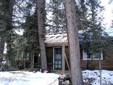 Secluded Log Cabin Perfect for Families in Lake City, Colorado - Lake City, Colorado - glamping.directory