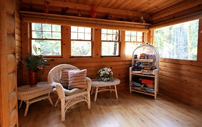 Spacious Riverfront Cabin Rental Perfect for Large Groups near Sonora, California - Strawberry, California - glamping.directory
