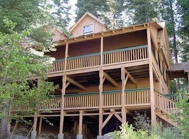 Spacious Riverfront Cabin Rental Perfect for Large Groups near Sonora, California - Strawberry, California - glamping.directory