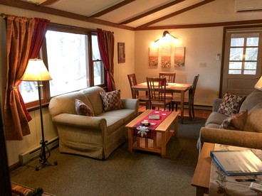Riverfront Cabin with Four-Person Hot Tub in Shenandoah Valley, Virginia - Luray, Virginia - glamping.directory