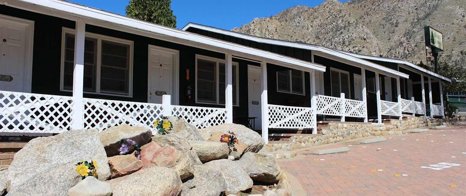 The Kern Lodge - glamping.directory