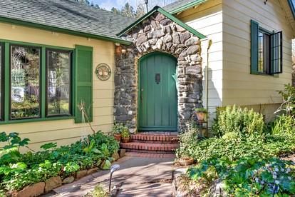 Fantastic Cottage inspired in The Lord of the Rings in Monte Rio, California - glamping.directory