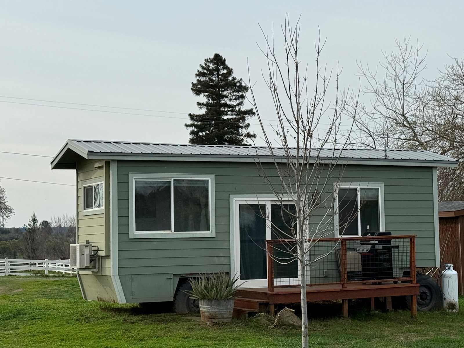 The Cotten Farm - Auburn, California - glamping.directory