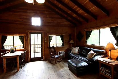 Rural and Romantic Treehouse in Washington County, Perfect for a Texas Weekend Getaway - Brenham, Texas - glamping.directory