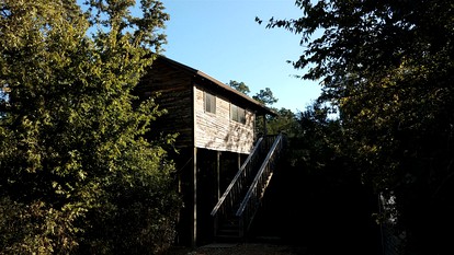 Rural and Romantic Treehouse in Washington County, Perfect for a Texas Weekend Getaway - glamping.directory