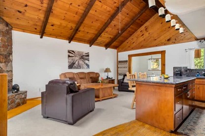 Beautiful Cottage Close to Great Hiking Trails in Big Bear Lake, California - Big Bear Lake, California - glamping.directory