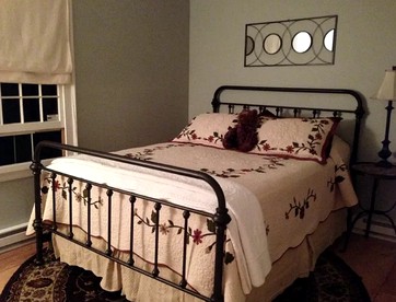 Romantic Year-Round Cabin Getaway with Free Wi-Fi in Saugerties, New York - Saugerties, New York - glamping.directory