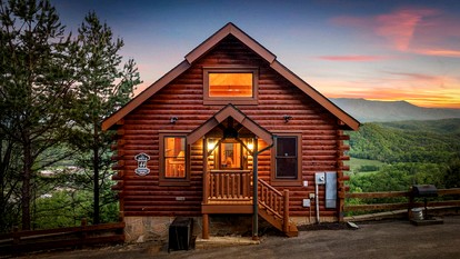 Luxury Cabin near the Great Smoky Mountains, Tennessee - glamping.directory