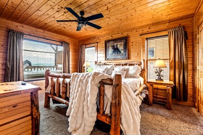 Luxury Cabin near the Great Smoky Mountains, Tennessee - Sevierville, Tennessee - glamping.directory