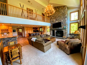 Mountain Cabin Rental for Glamping near Mount Washington - Carroll, New Hampshire - glamping.directory