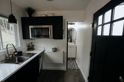 Incredible Container with Rooftop and Beautiful Sunset Views in Georgia - Rising Fawn, Georgia - glamping.directory