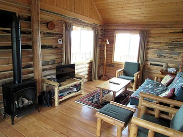 Magnificent Log Cabin with Mountain Views near Yellowstone National Park, Montana - Cameron, Montana - glamping.directory