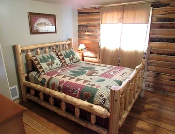 Magnificent Log Cabin with Mountain Views near Yellowstone National Park, Montana - Cameron, Montana - glamping.directory